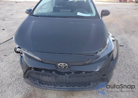 2022 Toyota Corolla Le z USA, uszkodzony, nr VIN JTDEPMAE7NJ228159